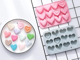 Molde silicona 12 corazones diferentes
